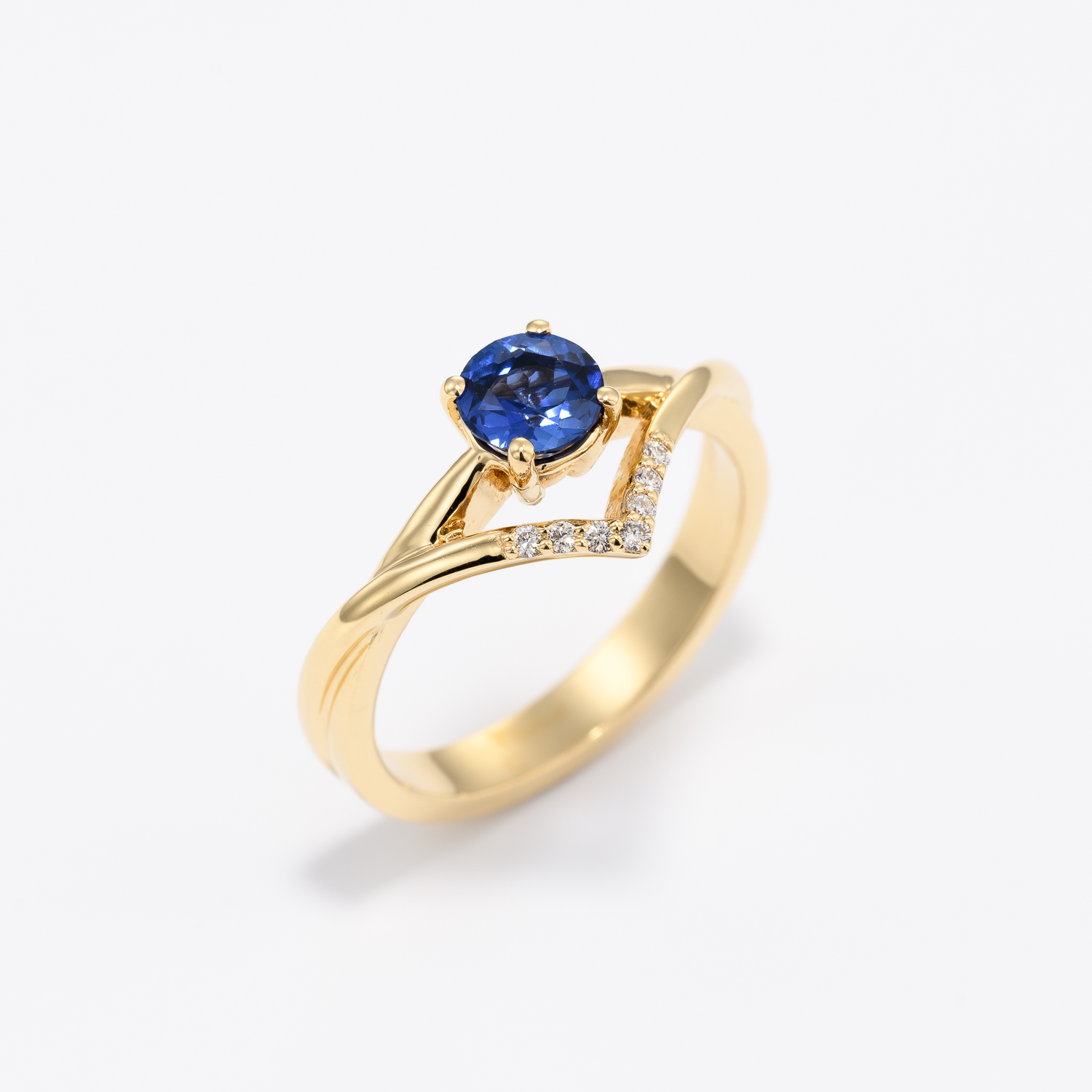 Natural Royal Blue Sapphire and Diamond ring