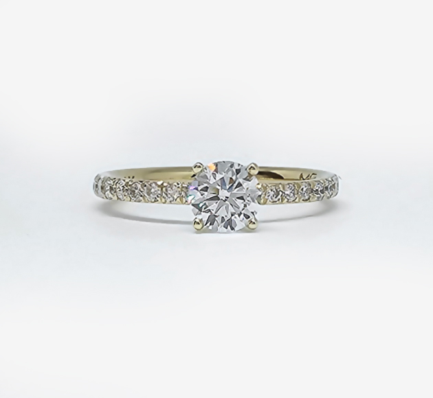 Or Lab Diamond Ring