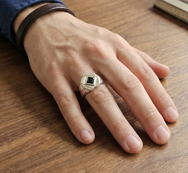 The "Katana Cut" Silver Signet Ring with 0.80ct Black Sapphire