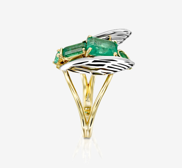 Fly Queen Gold Ring