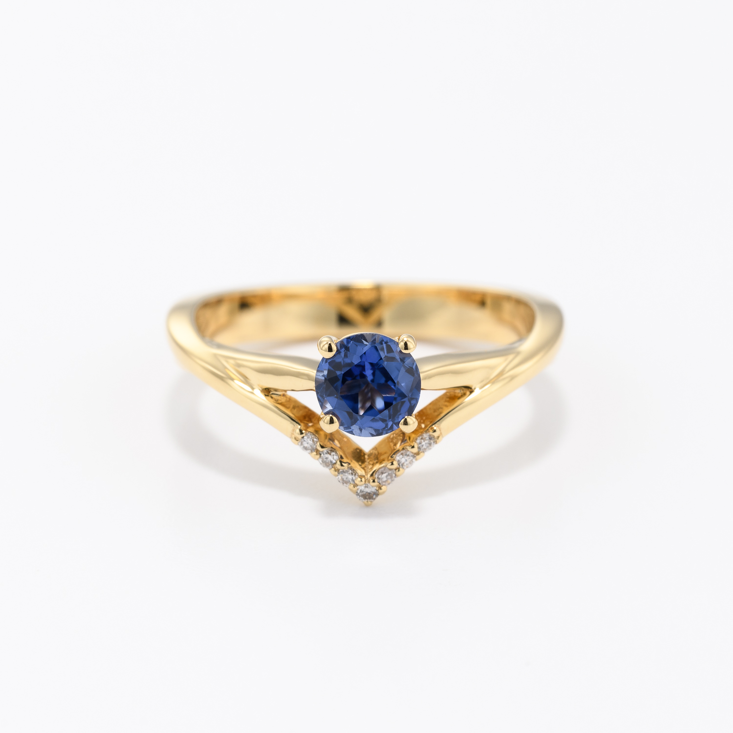 Natural Royal Blue Sapphire and Diamond ring