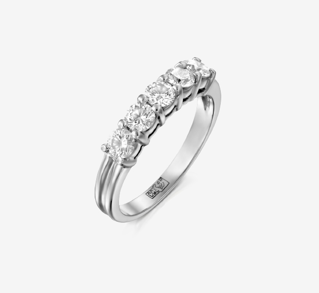 5 Diamonds Ring